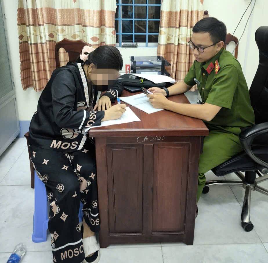 Đối tượng M
