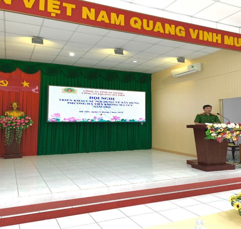 Đ.c Nam phát iểu