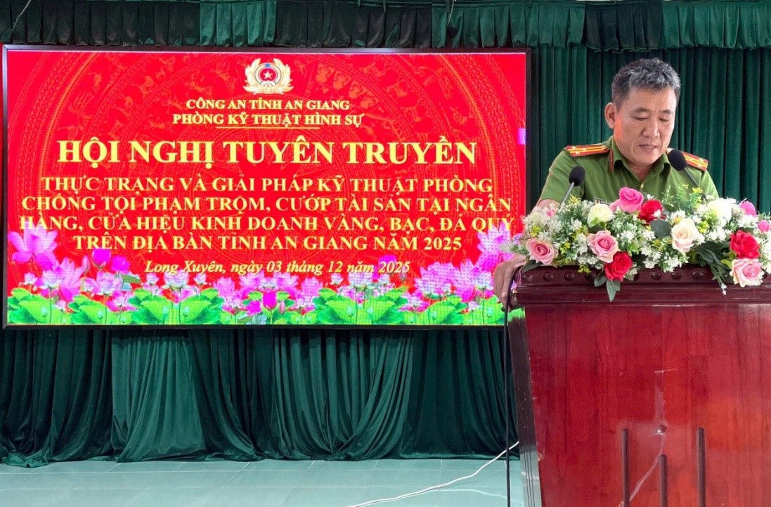 Đ.c Thịnh - PTP tại buổi tuyên truyền