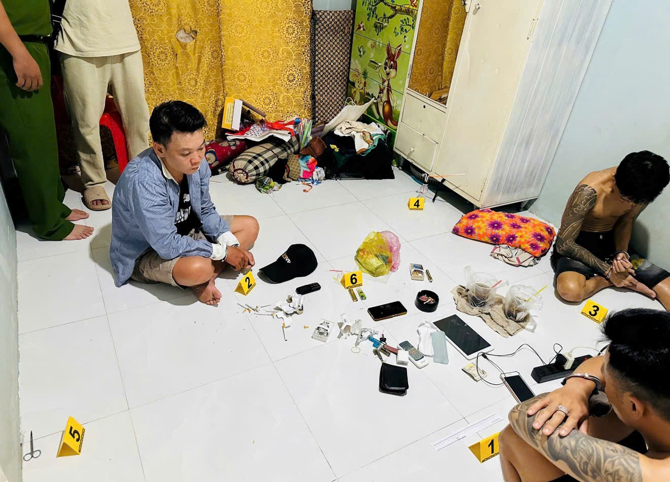 03 đối tượng có liên quan