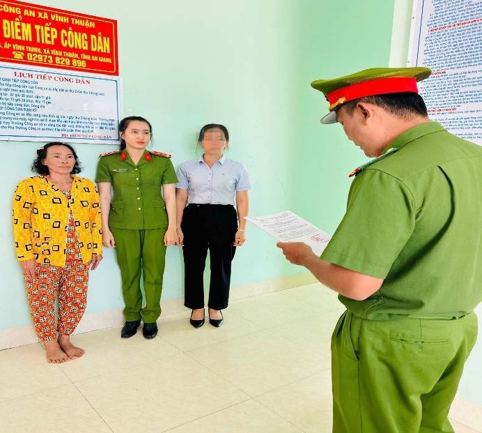 Bị Cáo Thị Nhành