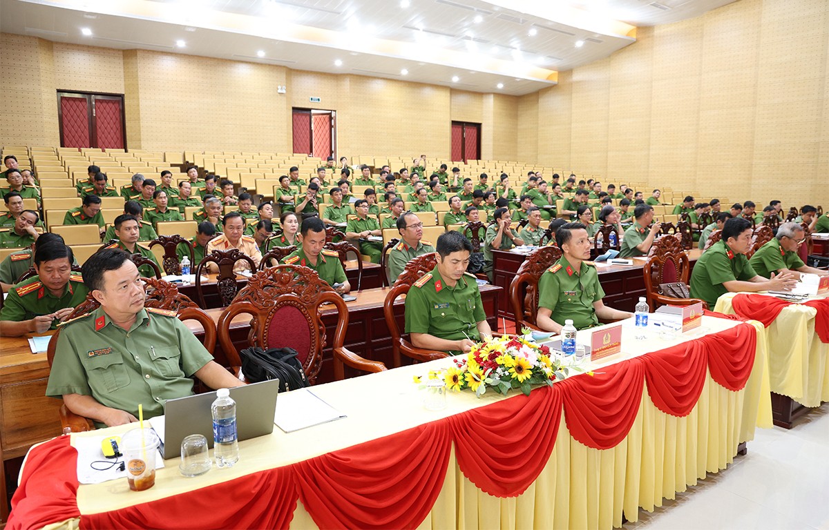 Đại biểu tham dự HN