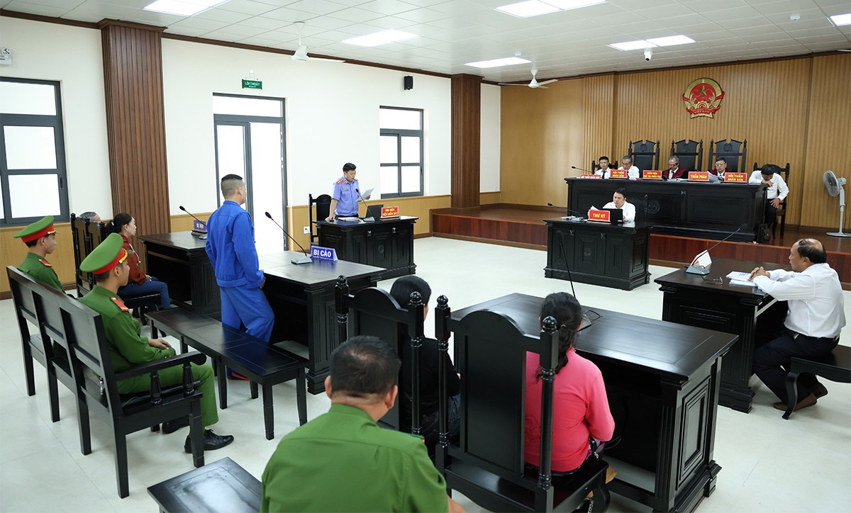 Quang cảnh phiên Tòa