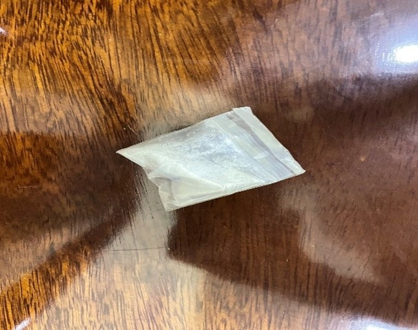 Tang vật thu giữ trên người Tình