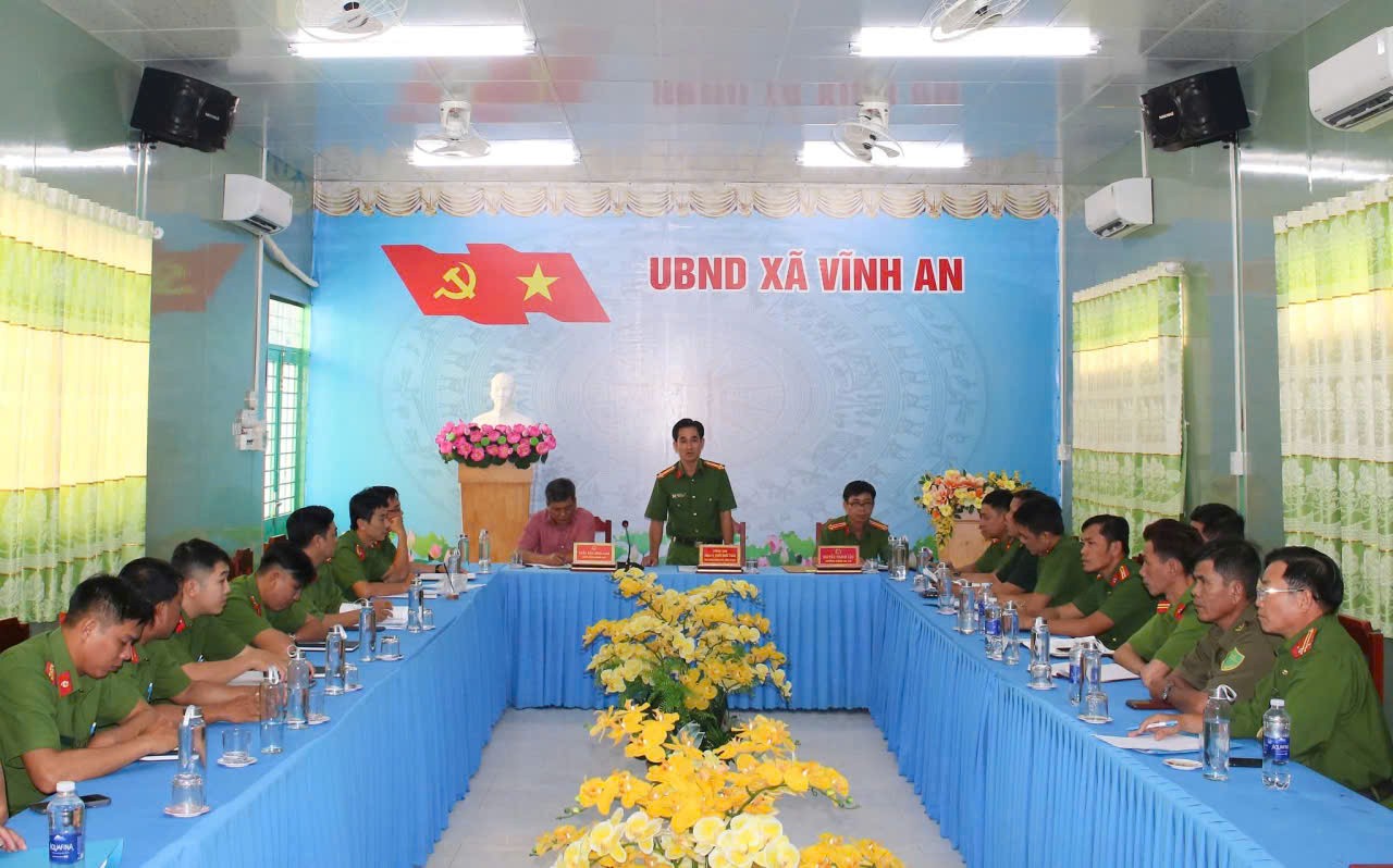 Toàn cảnh buổi hop