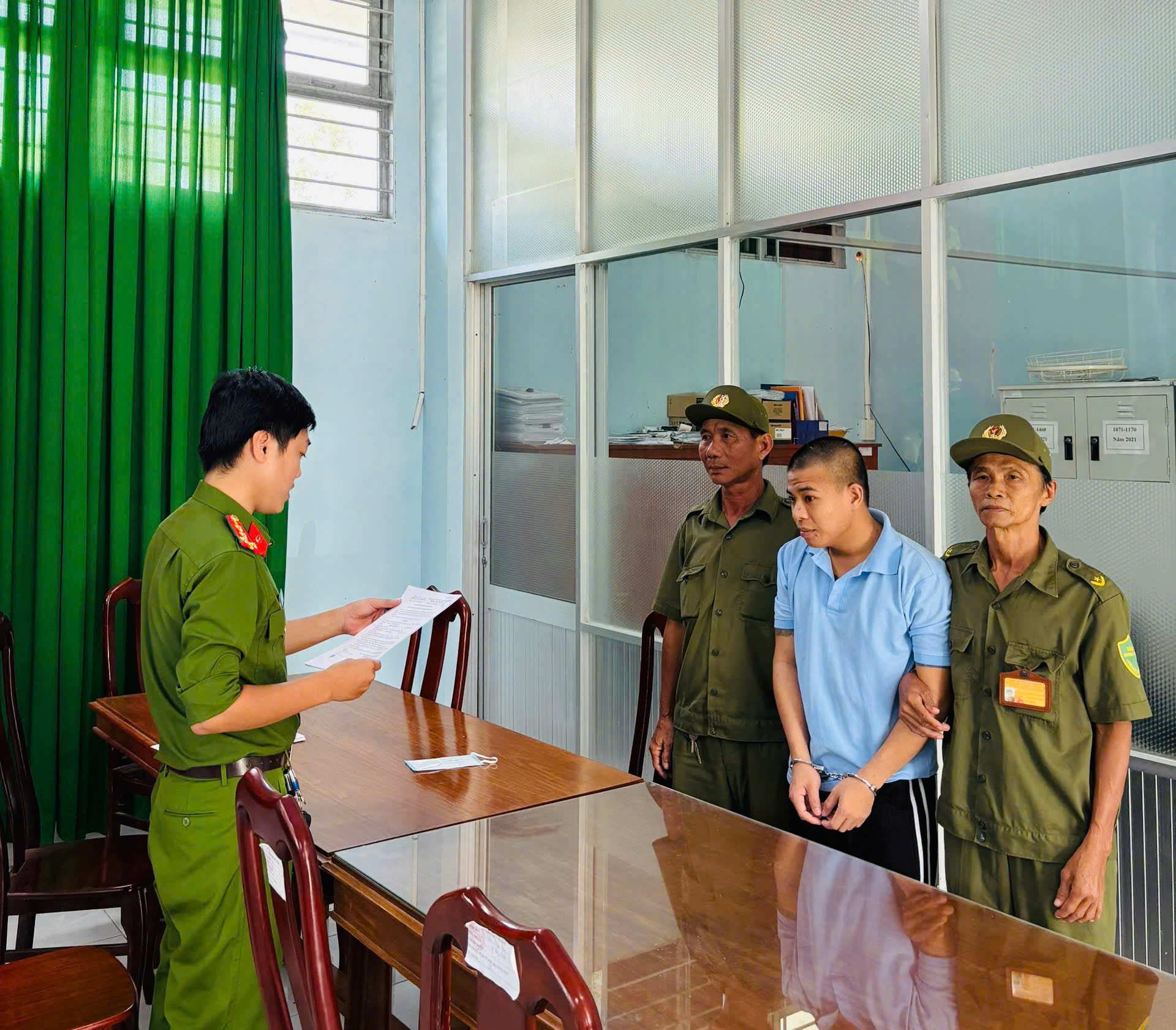 Bị can Trí tai cơ quan công an