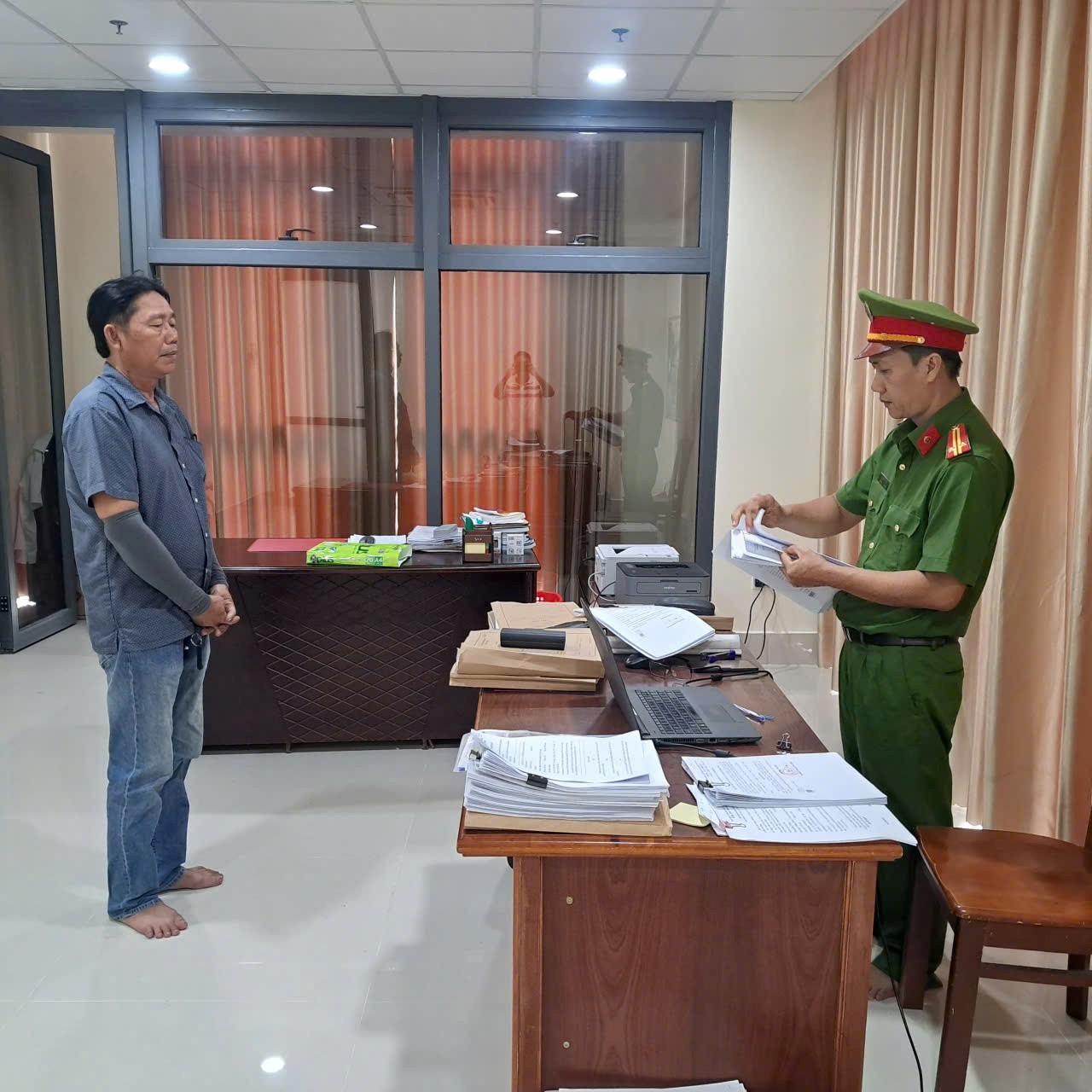 Bị can Dư Chế Linh