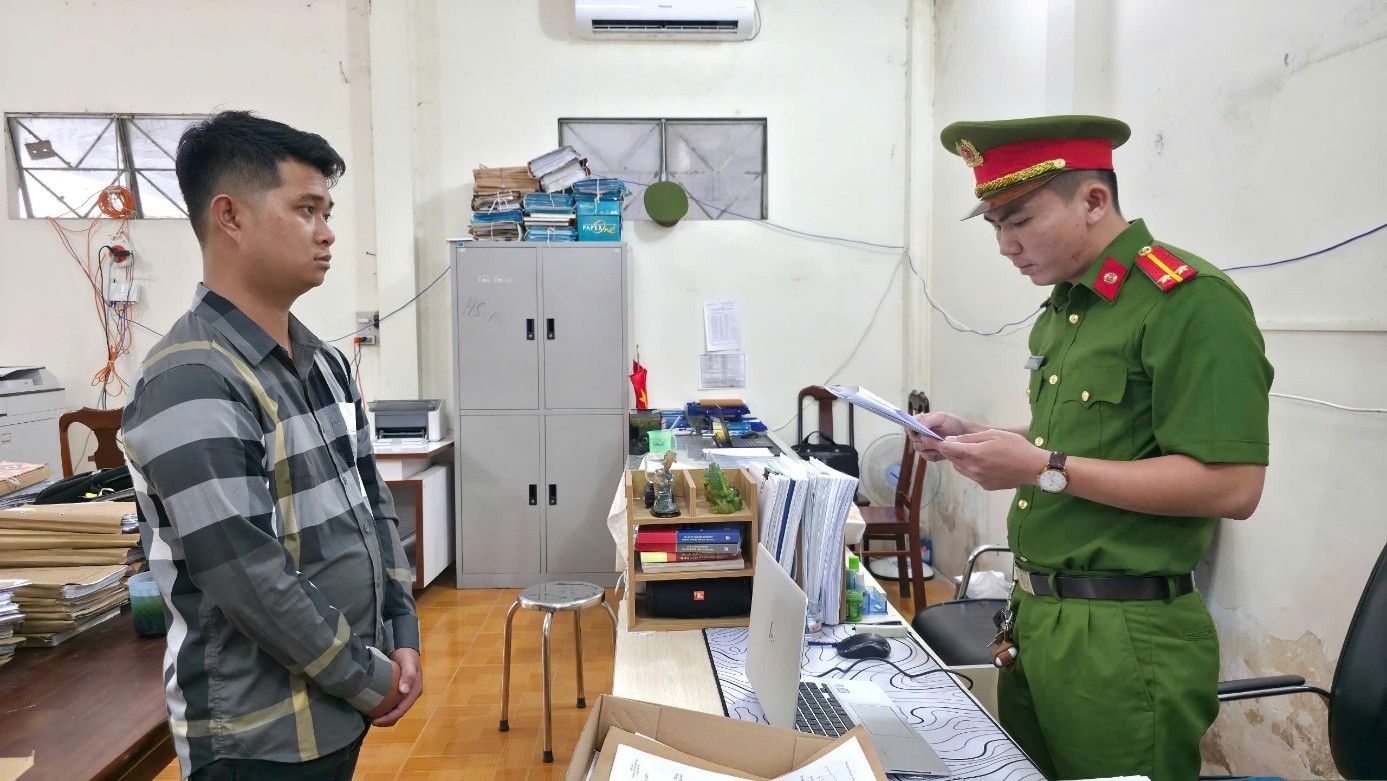 Thi hành lệnh bắt Trọng