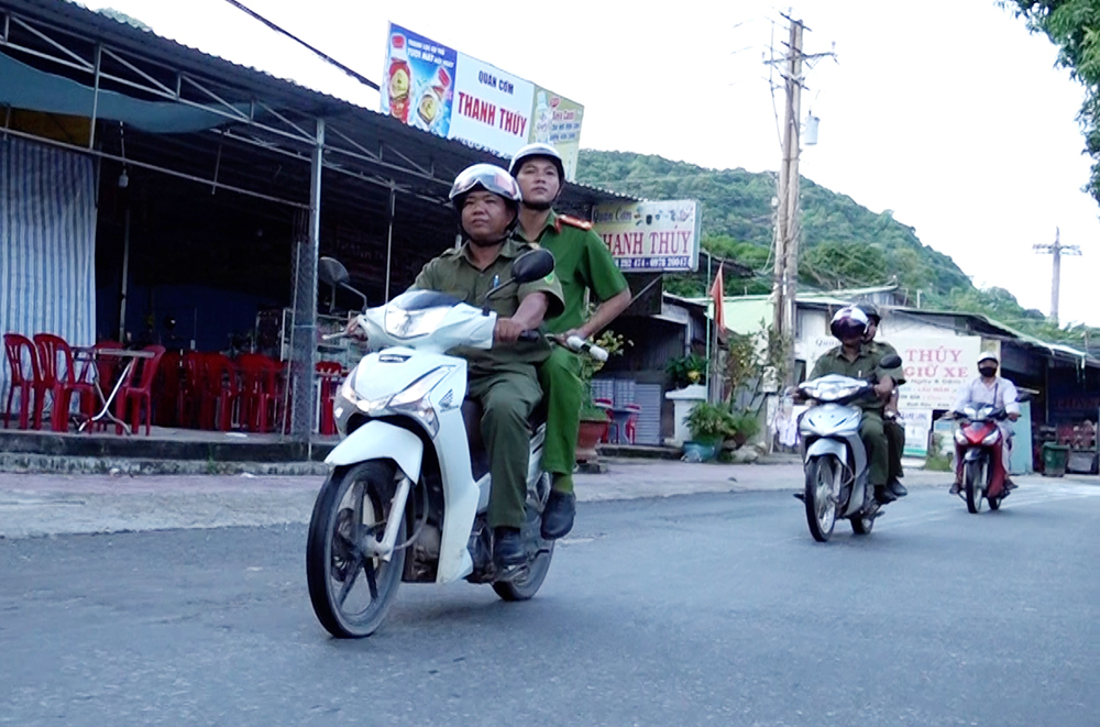 Description: F:\KHOI\TUYEN TRUYEN 2025\X.jpg