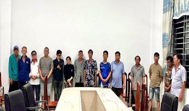 14 đối tượng đánh bạc